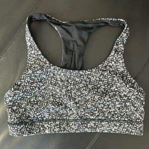 Lululemon sports bra